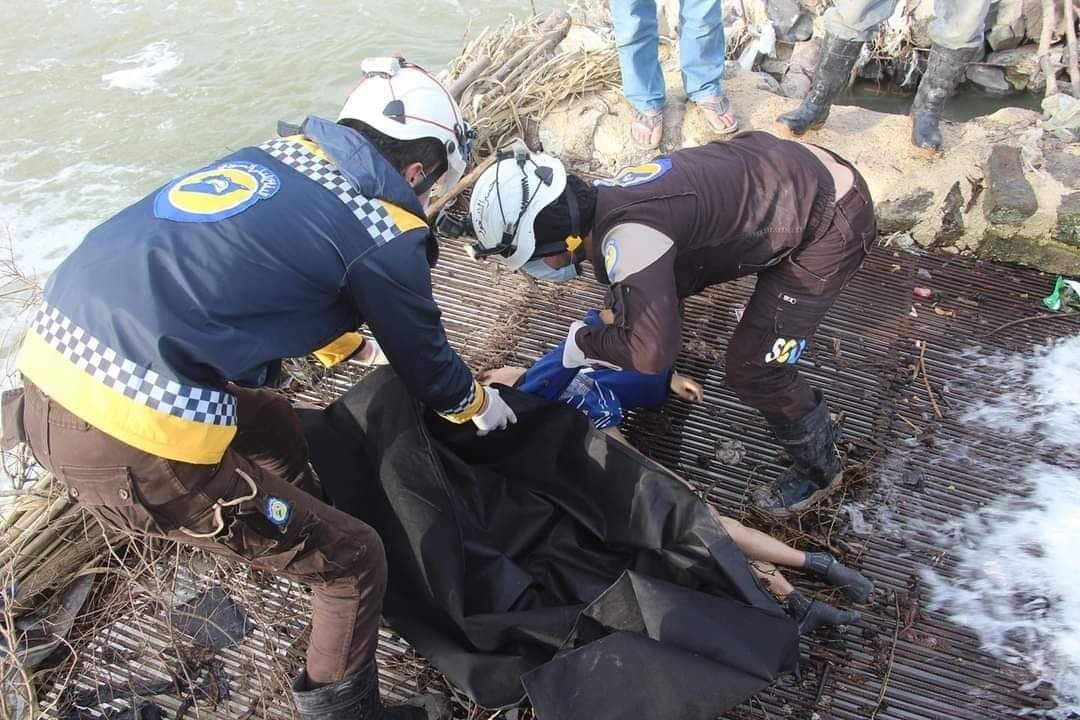 وفاة طفل وإصابة اثنين بحادثين...