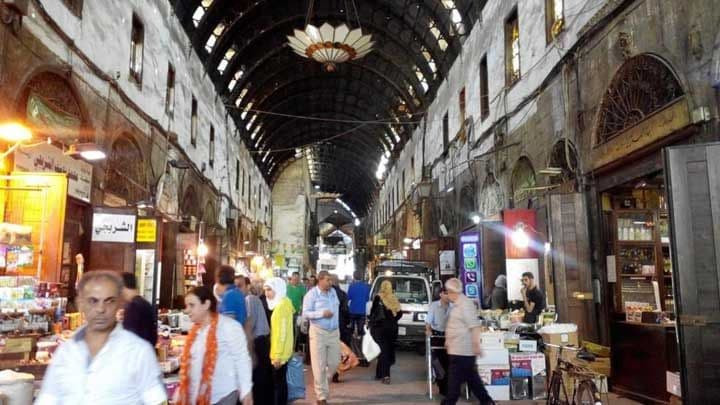 النظام يعتقل 30 شابا في العاصم...