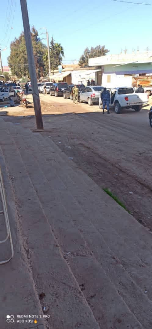 بمرافقة الشرطة العسكرية الروسي...