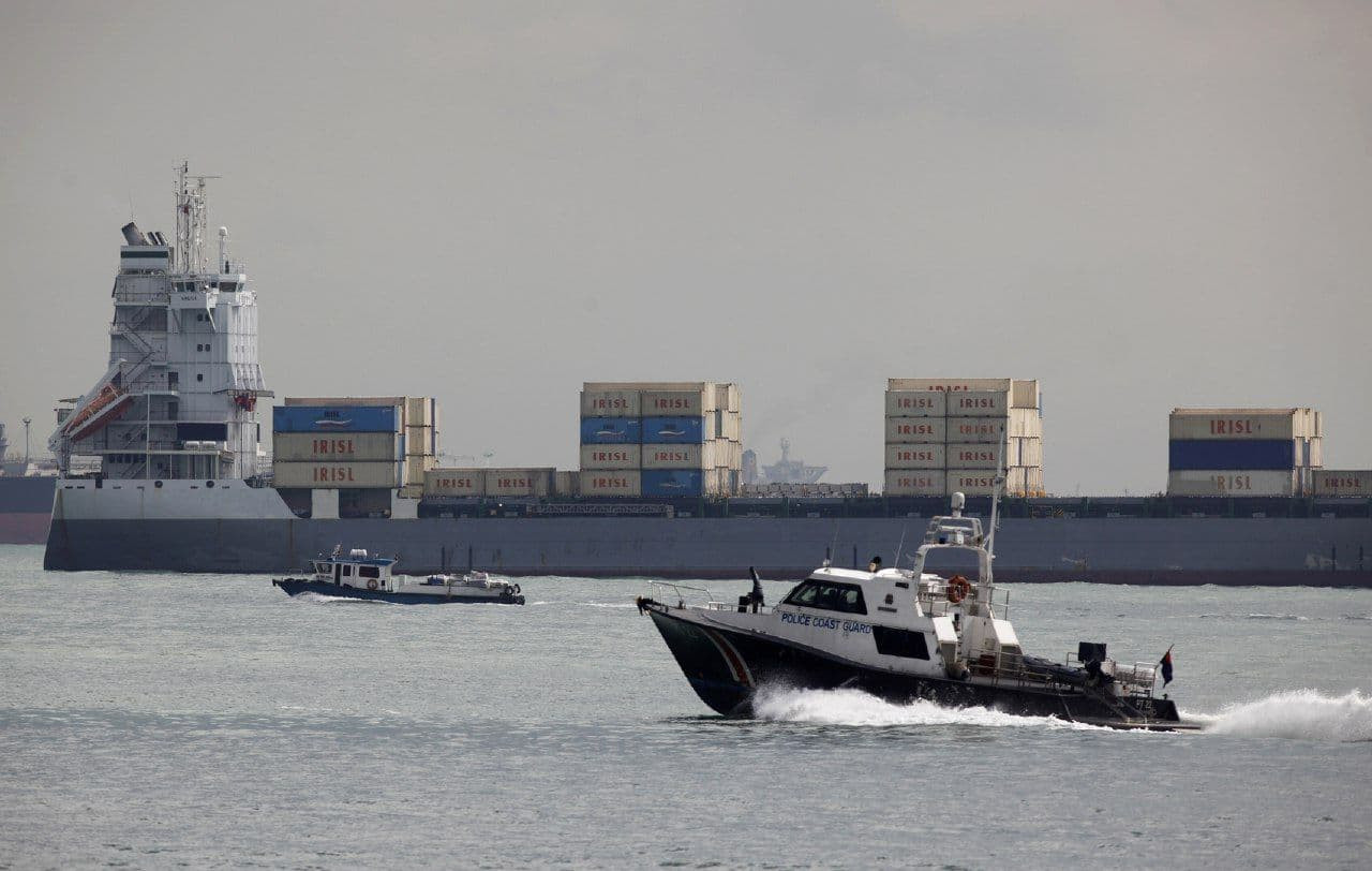 خط شحن بحري بين نظام الأسد وإي...