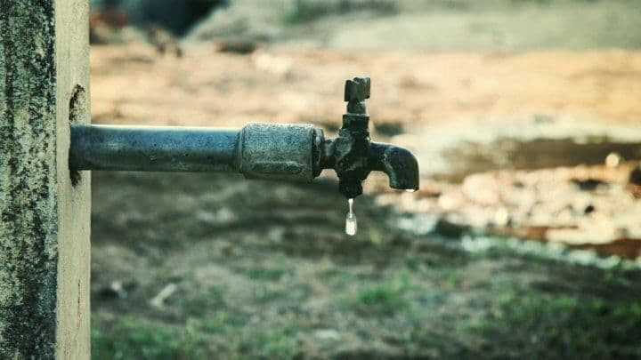 المياه الملوثة تتسبب بحالات تس...