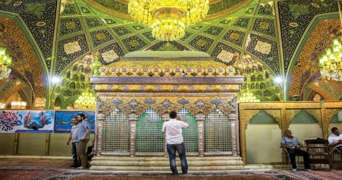 إيران تنشئ مجمعا ثقافيا ضخما بريف دمشق 