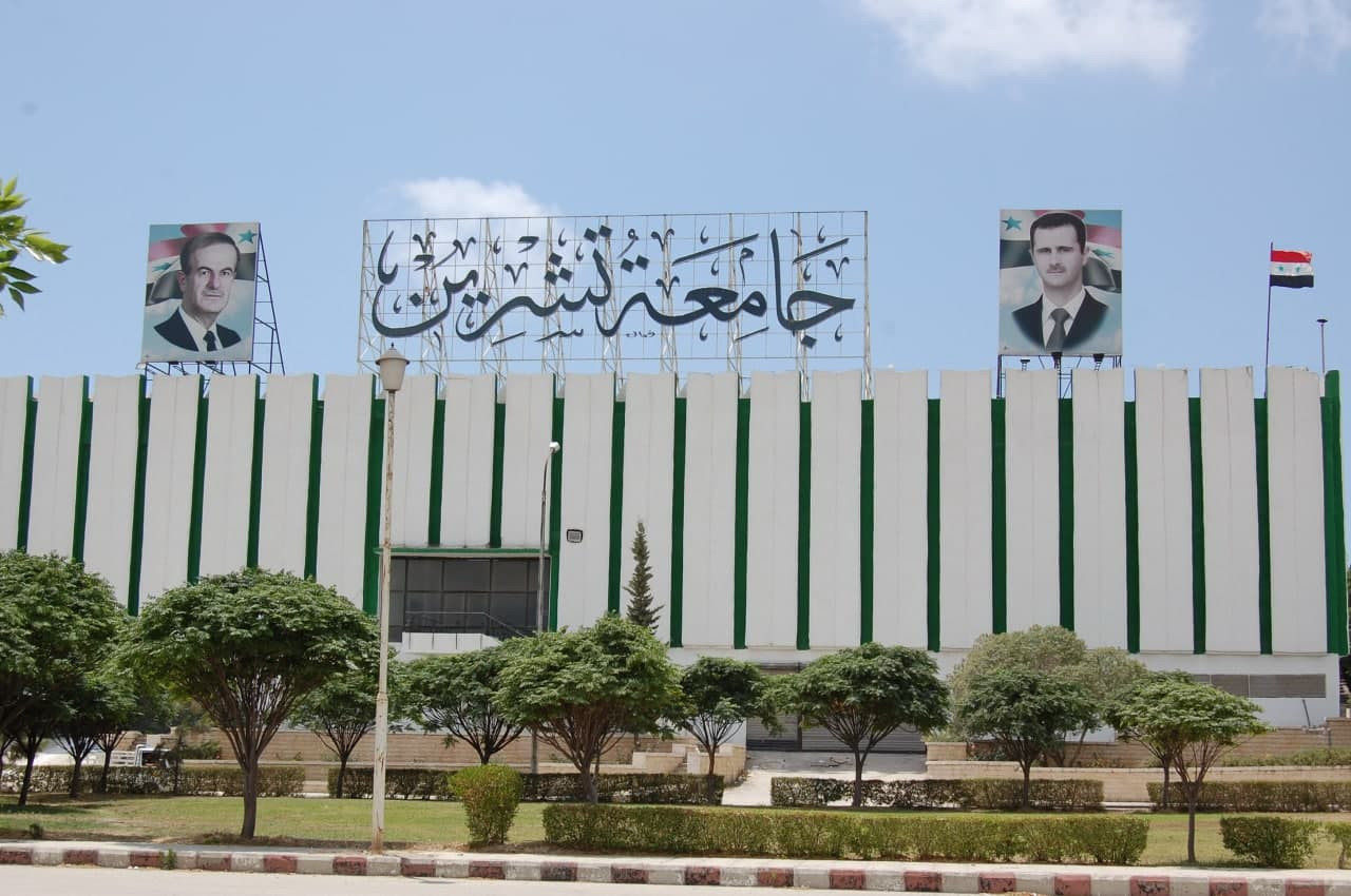 فتاة تتعرض للطعن بالسكن الجامع...