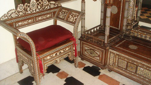 "سفير الدمشقيين" مهدد بالاندثا...