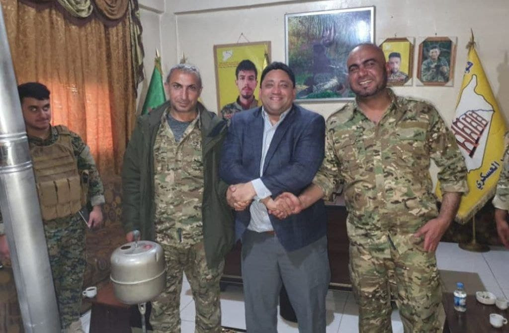 المبعوث الأمريكي في دير الزور...