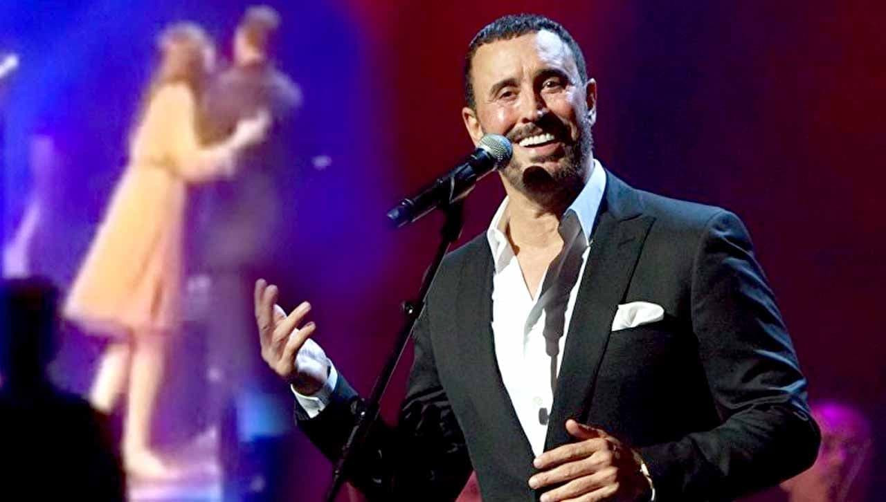 اعتذار مقتحمة مسرح "كاظم الساه...