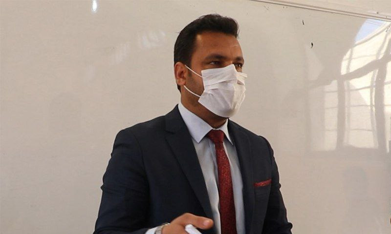 "جامعة إدلب" تعلّق العملية الت...