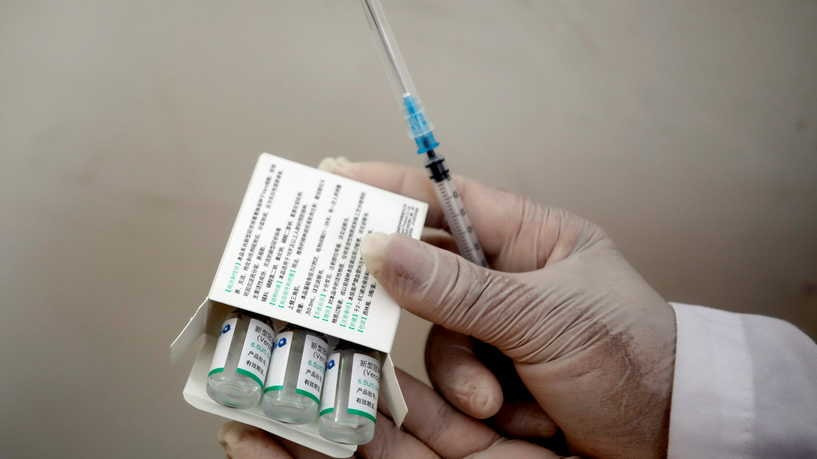 الصين تعترف بضعف فعالية بعض لق...