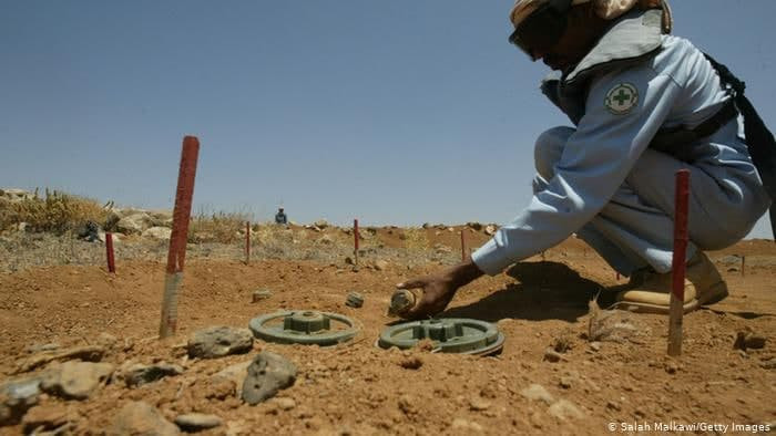 تقرير: الألغام تقتل السوريين ر...