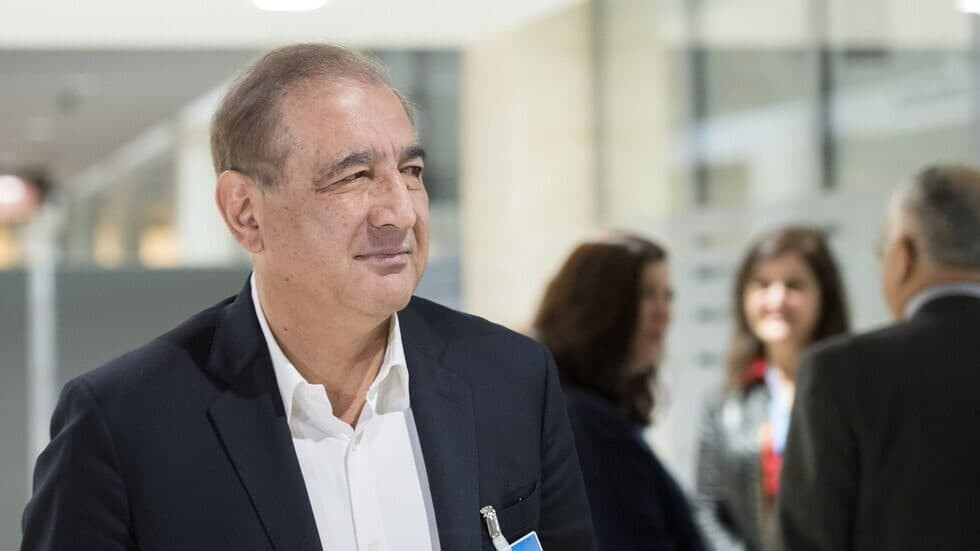 حزب "قدري جميل" يعلن موقفه من...