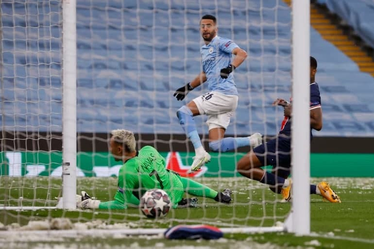 كيف علق "رياض محرز" بعد قيادة...