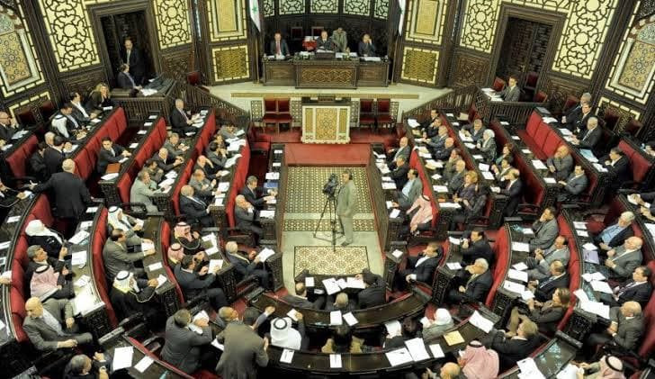 "برلمان" النظام يطالب برفع دعو...