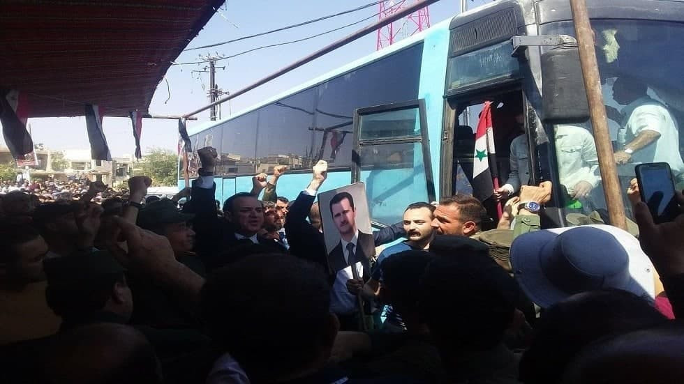 أوهمهم بالعفو وأجبر الأهالي عل...