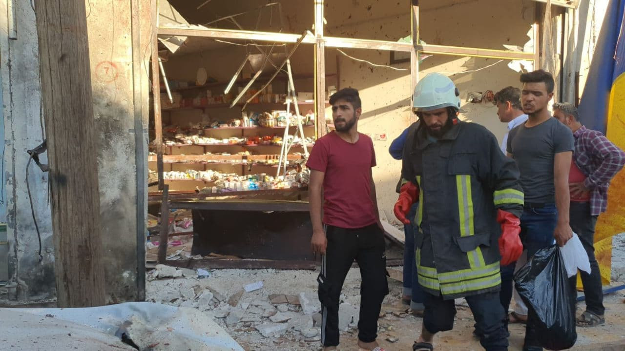 مقتل مدني وإصابة تسعة آخرين با...