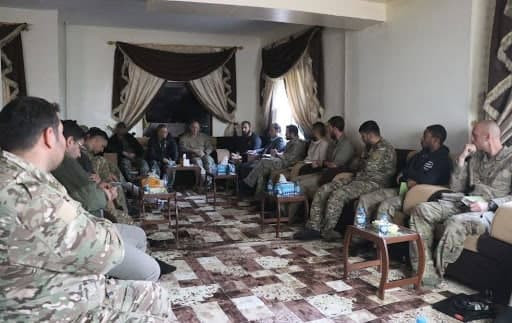 وفد من التحالف الدولي يجري زيا...