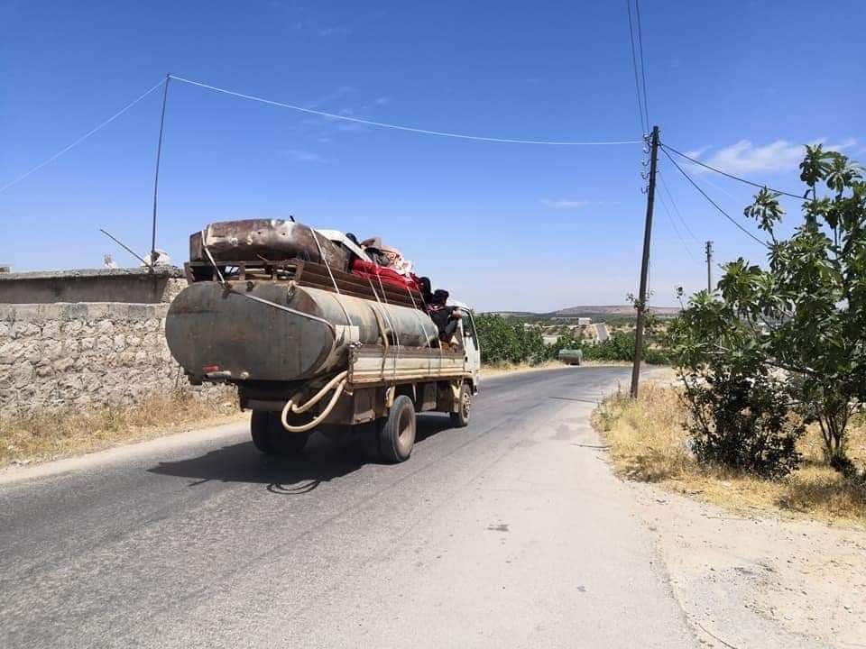 الخوف يهيمن على سكان جبل الزاو...