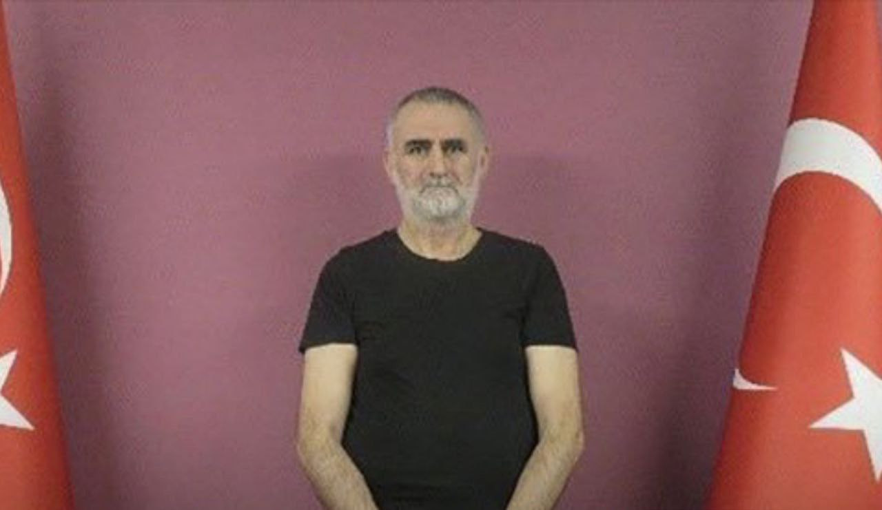 تركيا تقبض على مسؤول ولاية ترك...