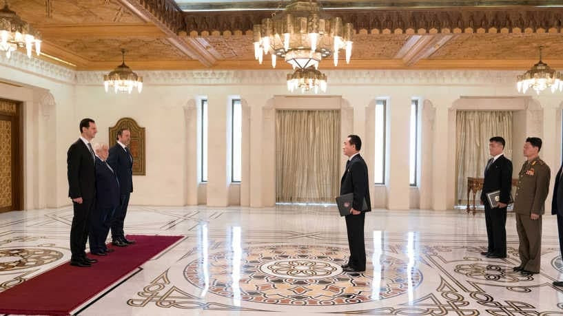 ما سر زيادة المراسلات بين "بشا...