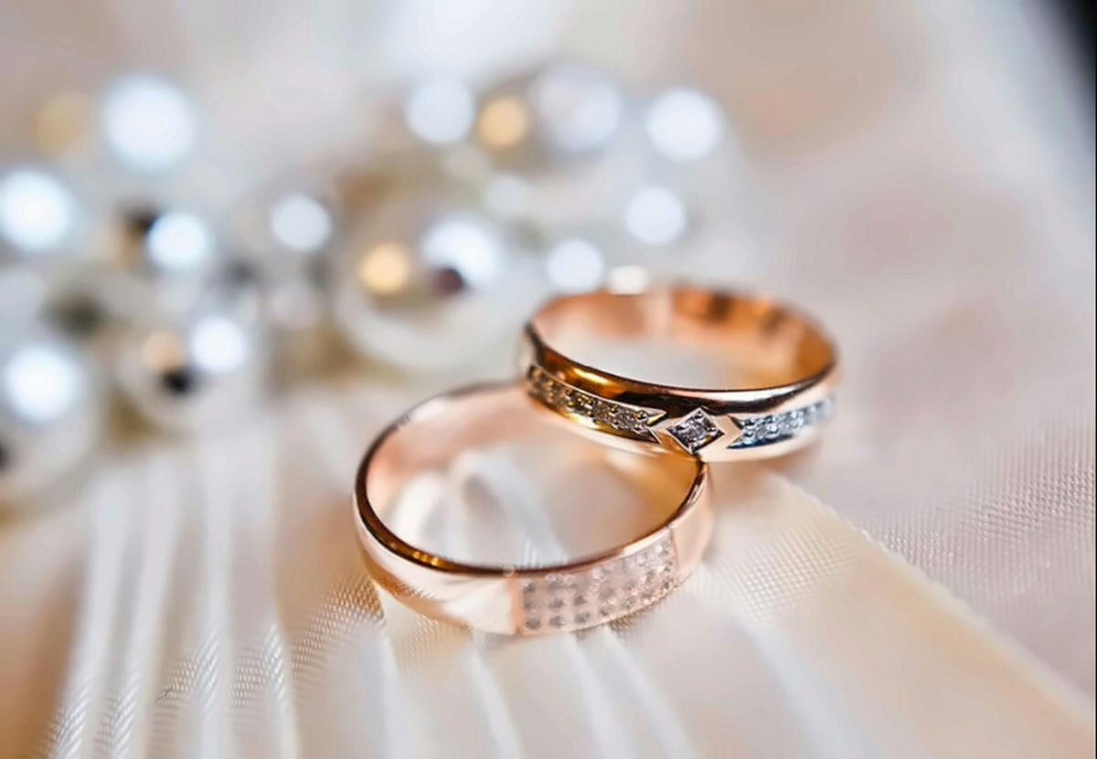 الشبان يعزفون عن الزواج في سور...