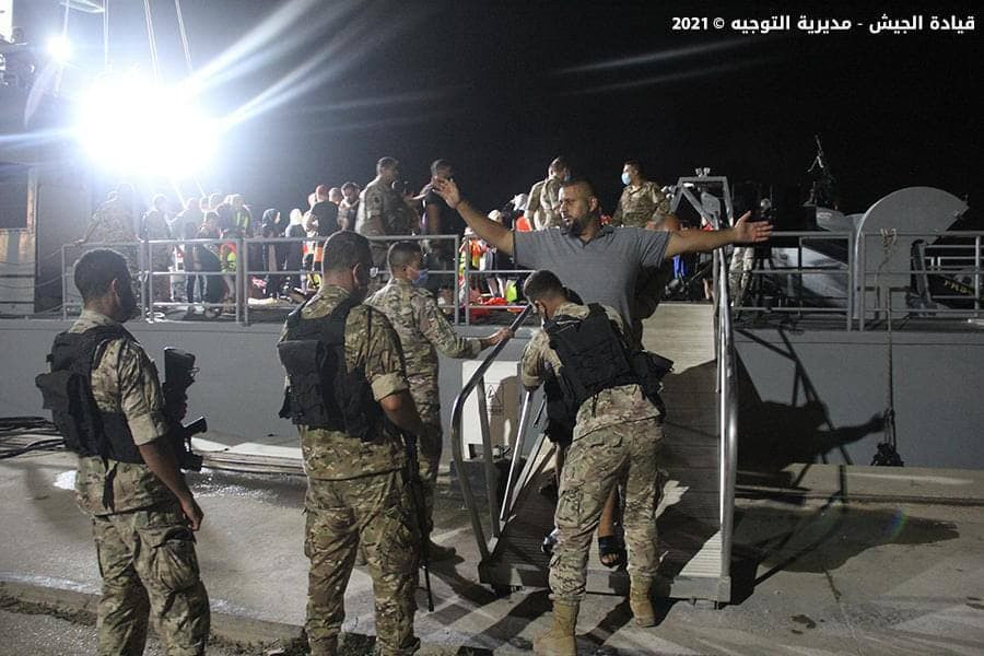 بينهم سوريون.. الجيش اللبناني...