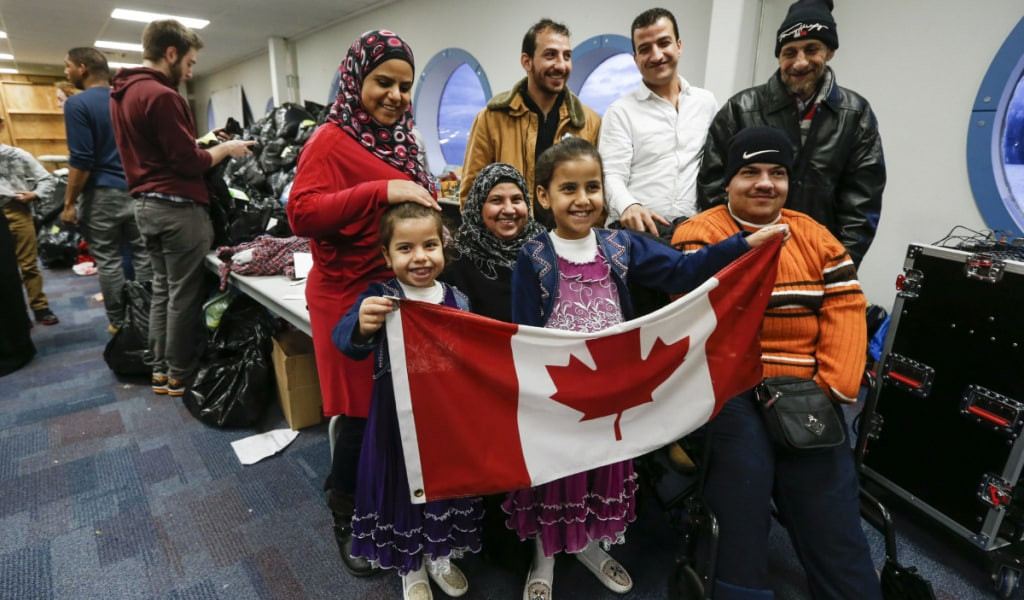 كندا تعتزم استقبال أكثر من 400...