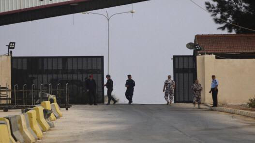 "الأردن" يحبط تهريب نصف مليون...