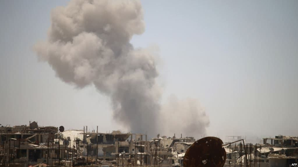 درعا.. النظام يواصل قصف الأحيا...