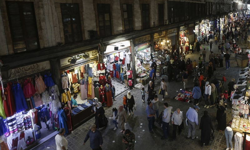 النظام يعدل أوقات فتح وإغلاق ا...