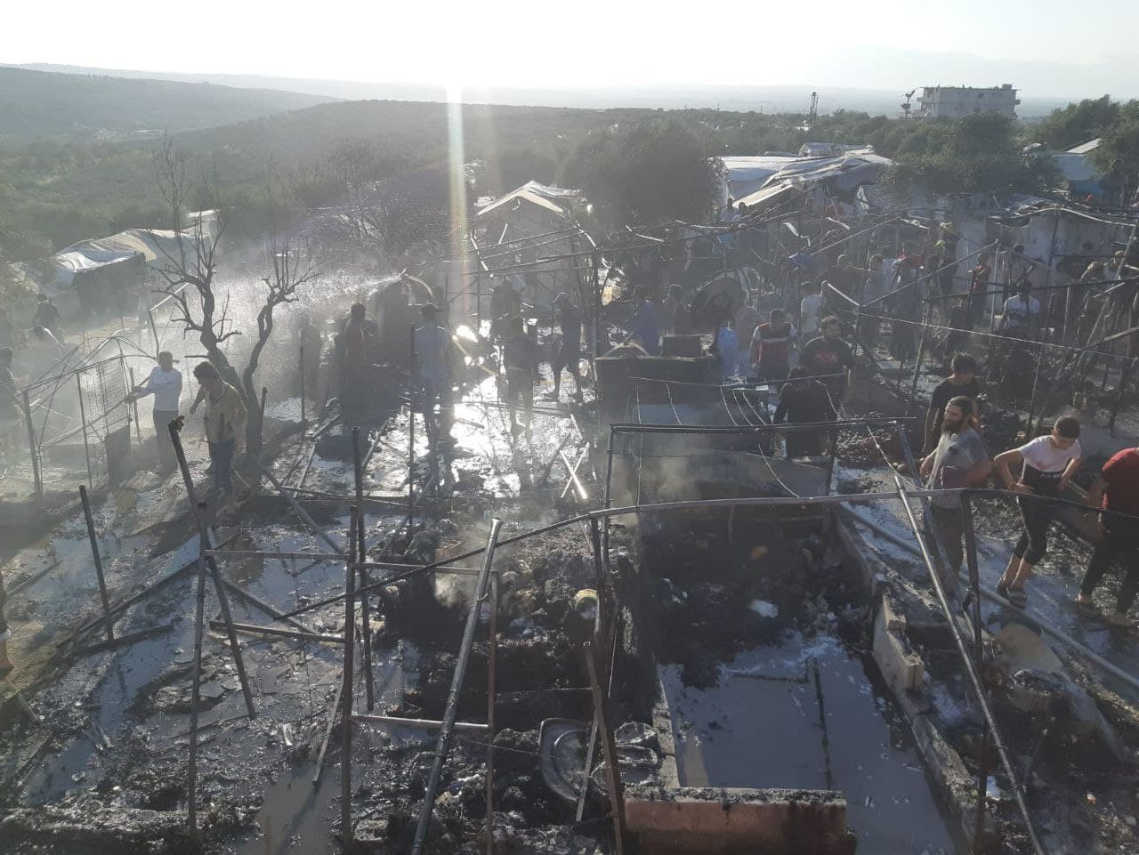 حريق يلتهم خياما للنازحين بريف...