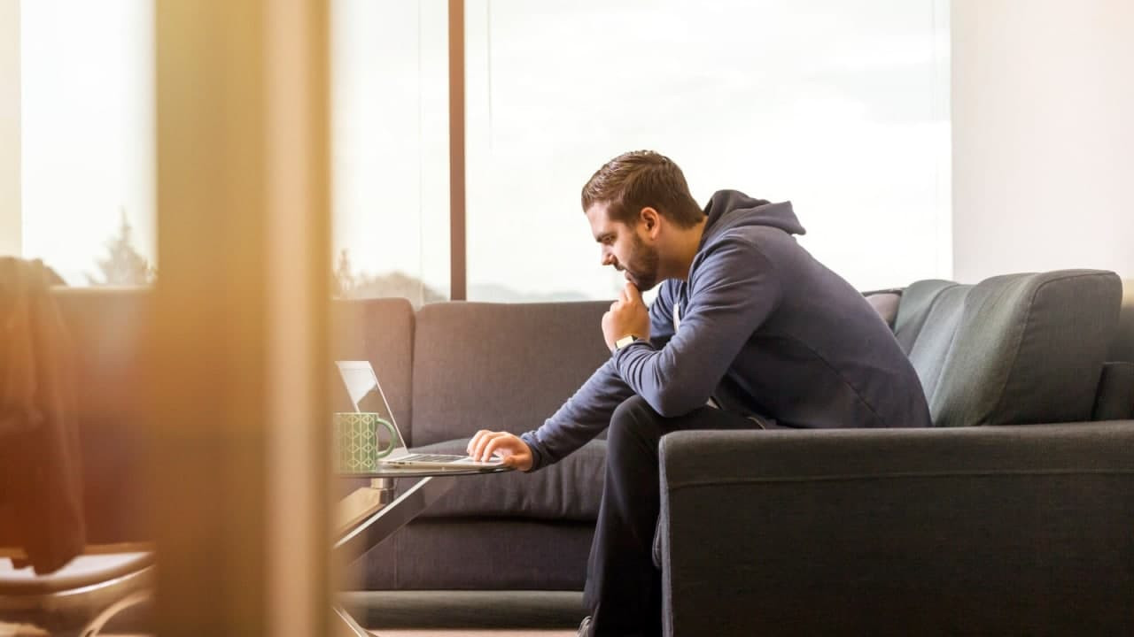 دراسة أمريكية تربط بين الجلوس...