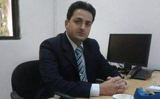 استشهاد أستاذ جامعي وطفله بقصف...