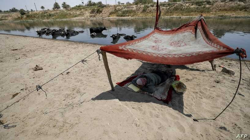 منظمات تحذر: انخفاض مياه دجلة...