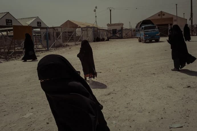 "واشنطن بوست": "نساء الدواعـش"...