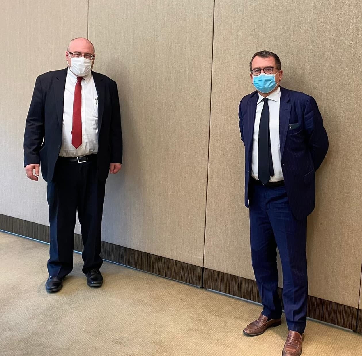 مسؤول أمريكي يجري اجتماعات في...