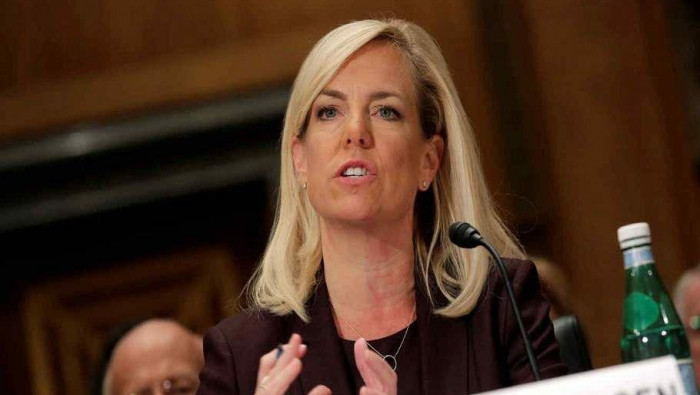 أمريكا تمدد الحماية المؤقتة لل...