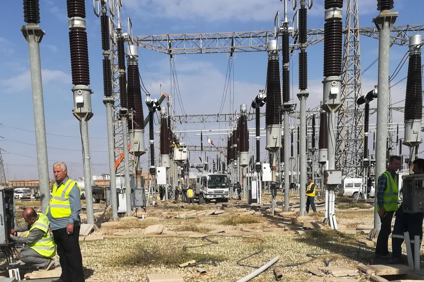 وزير كهرباء النظام: سنحصل على نسبة ضئيلة من الكهرباء المارة إلى لبنان