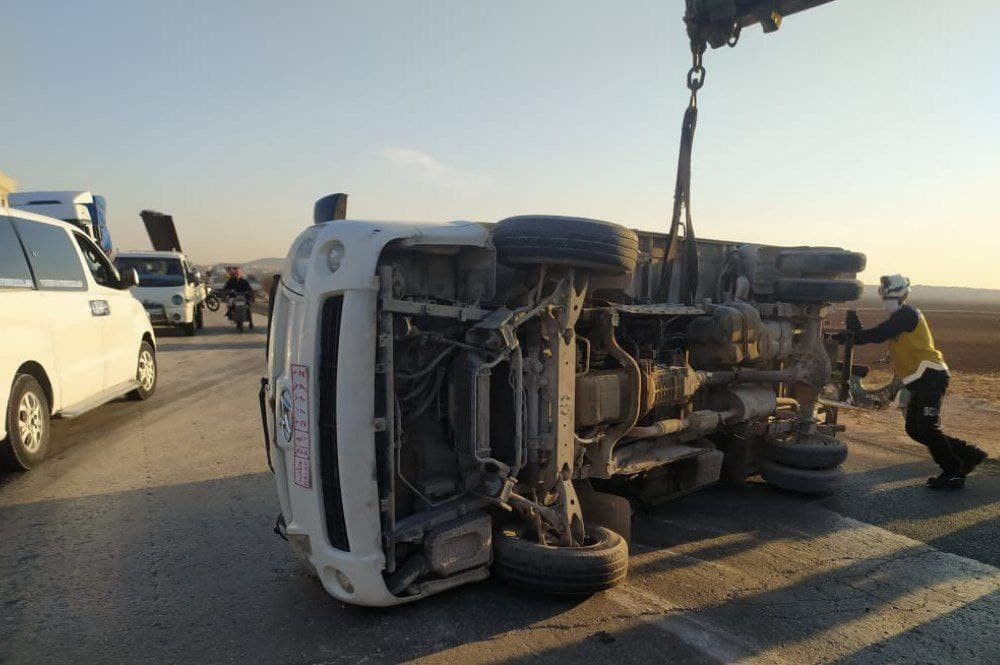 جرحى بحوادث سير متفرقة في ريف...