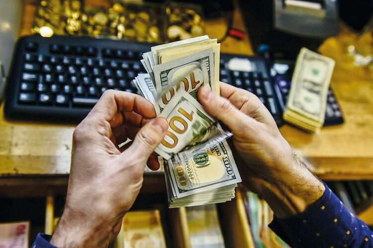 استقرار سعر الليرة السورية أمام الدوﻻر اﻷمريكي