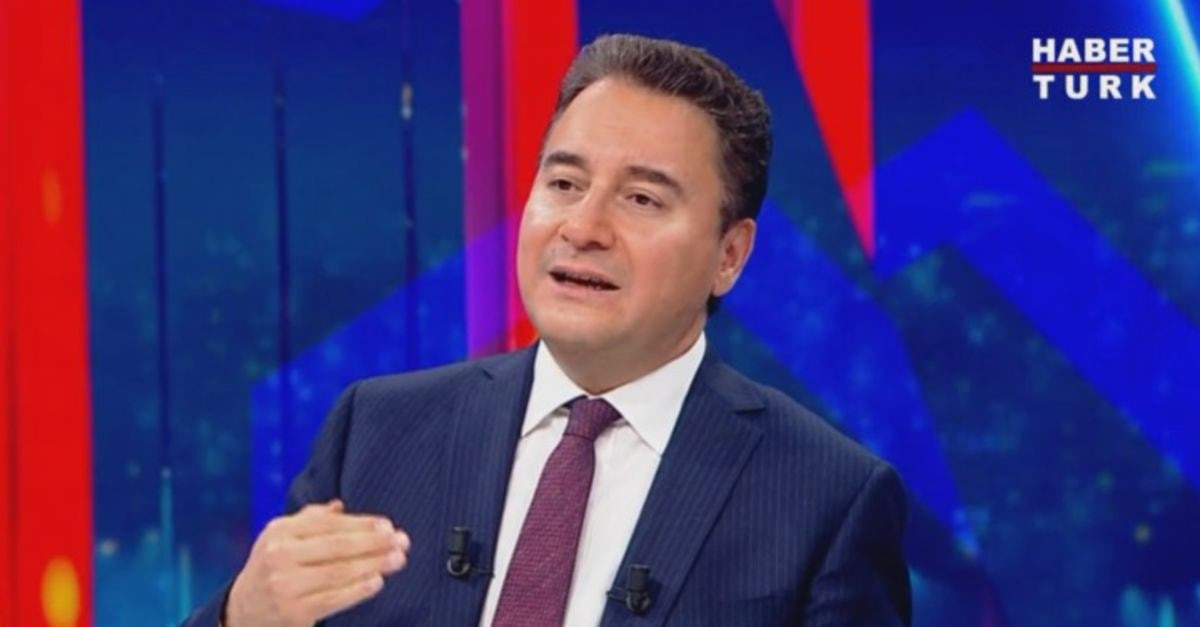 وزير الاقتصاد التركي السابق يُ...