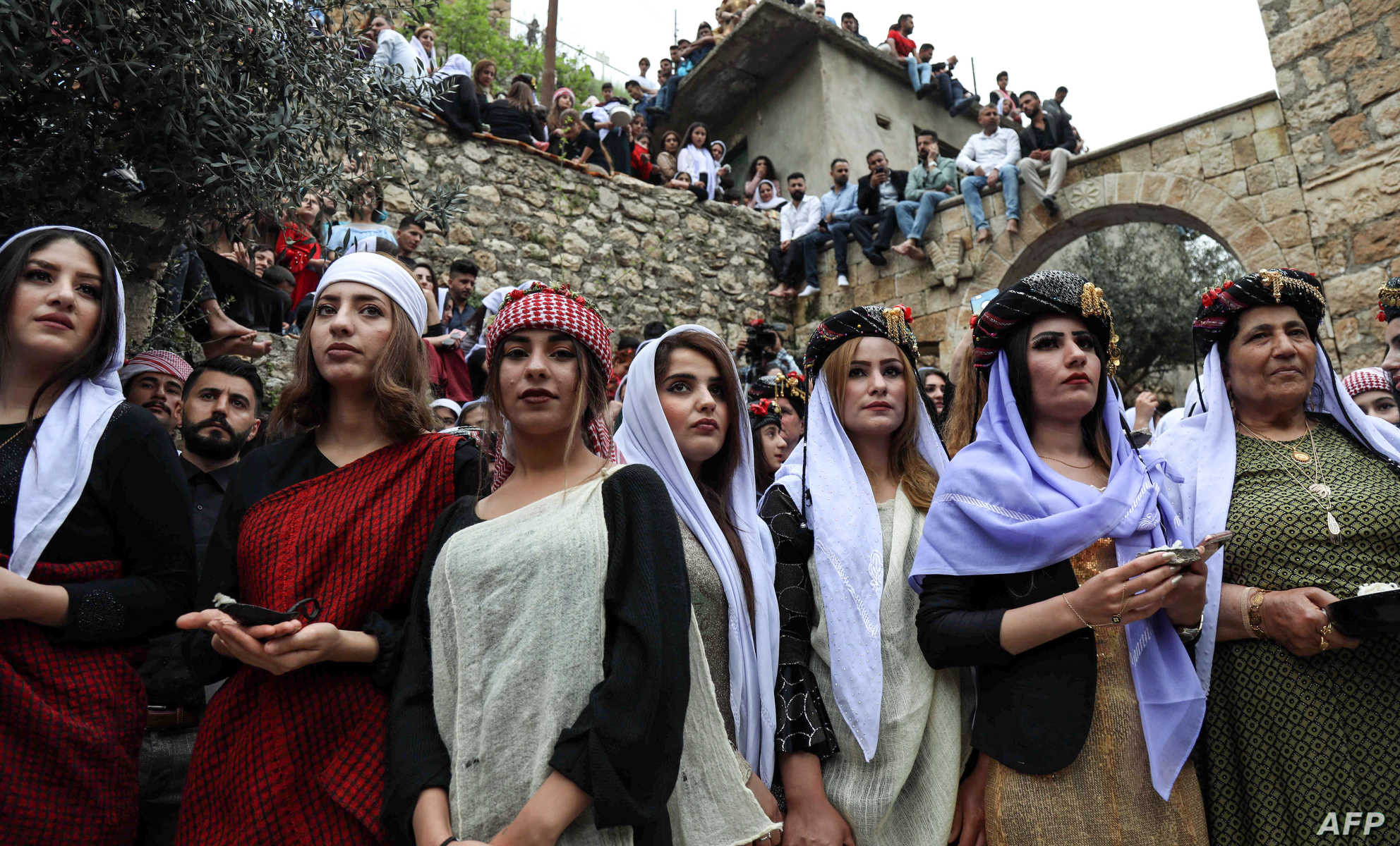 الإيزيديون يتهمون العراق بالتق...