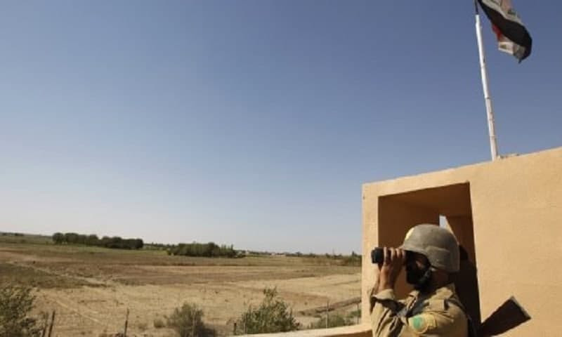 العراق يعتقل 8 شبان سوريين