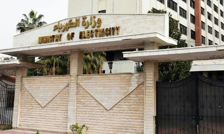 مسؤول يضع موعدا لحل أزمة الكهر...