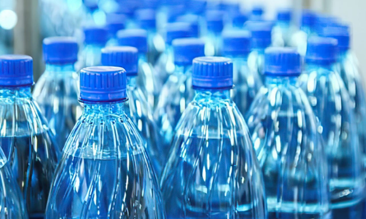 بعد تقنينها أشهر.. المياه المعدنية بلا "رسائل قصيرة" في سوريا