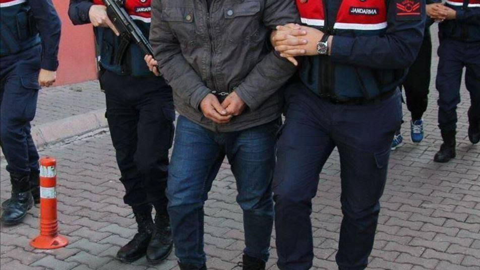 تركيا ترحل 19 سوريا بسبب تسجيل...