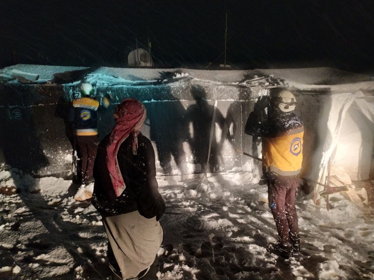 35 حالة وفاة برداً وحرقاً في م...