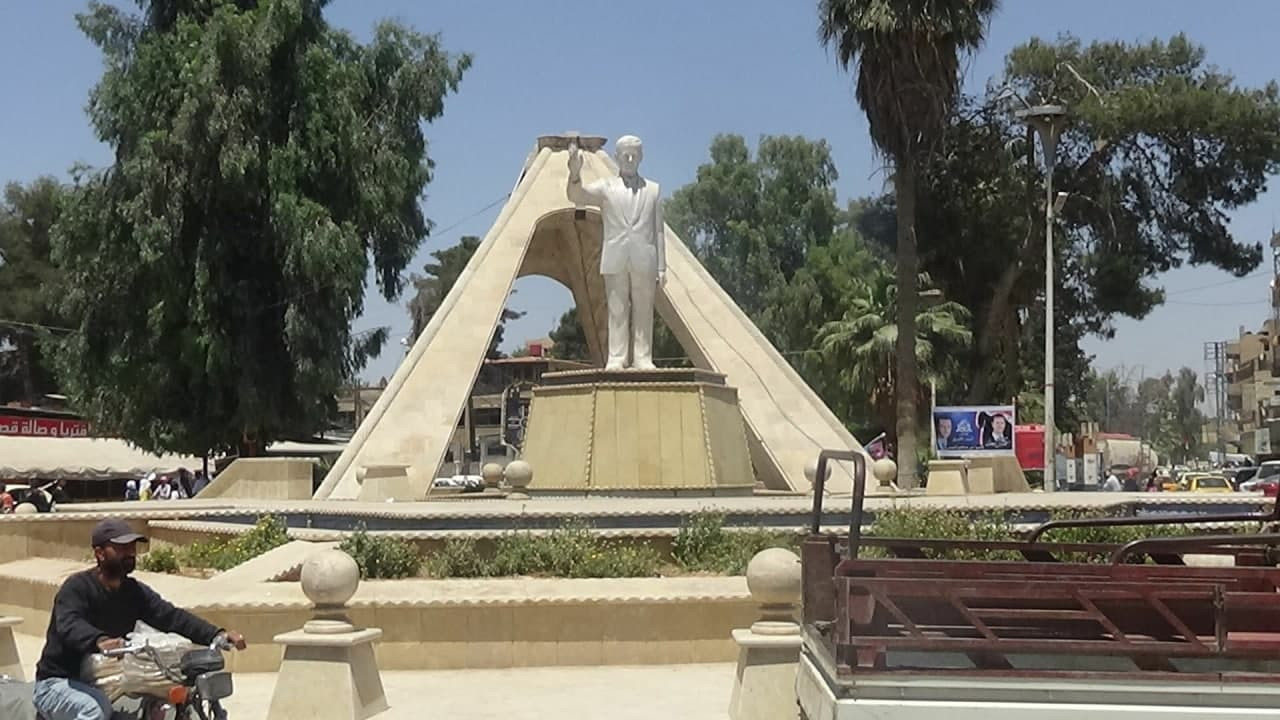 سجال بين "الإدارة الذاتية" و"خ...