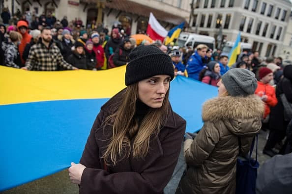 "الدفاع المدني السوري" يتضامن...