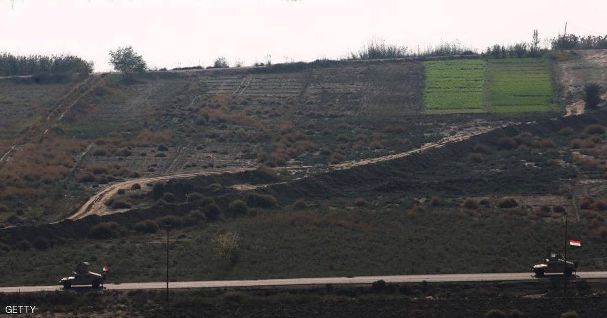 العراق ينهي بناء جدار خرساني م...