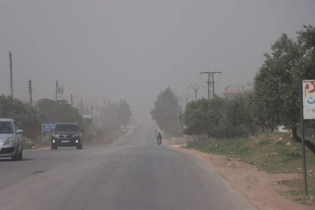 الدفاع المدني يُحذر من الغبار...