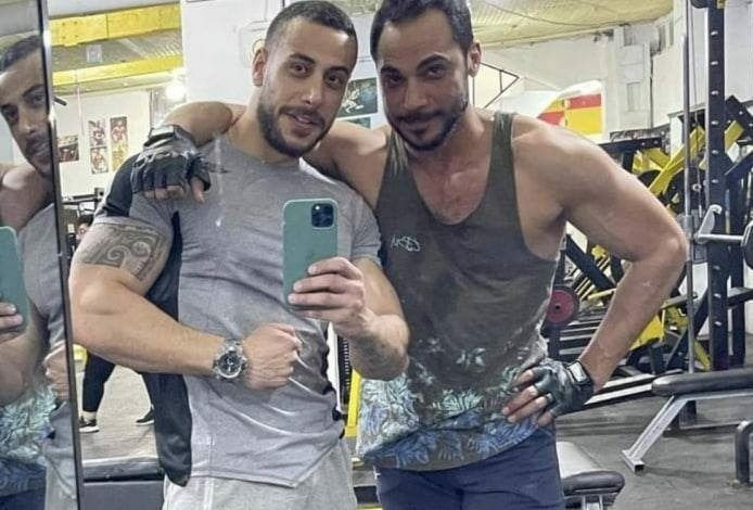 سفارة الائتلاف في قطر تلاحق ال...